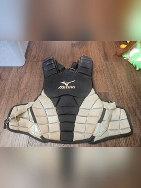 Youths Mizuno Samurai Baseball Catchers Chest Protector Used Condition With Wear